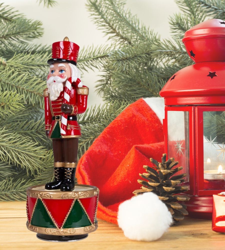 Carillon Schiaccianoci Soldatino Natale con Movimento e Melodie Natalizie 21 cm