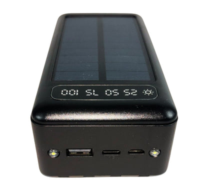 Power Bank Solare 50000 mAh Impermeabile Ricarica Rapida 4 Cavi USB Luce LED