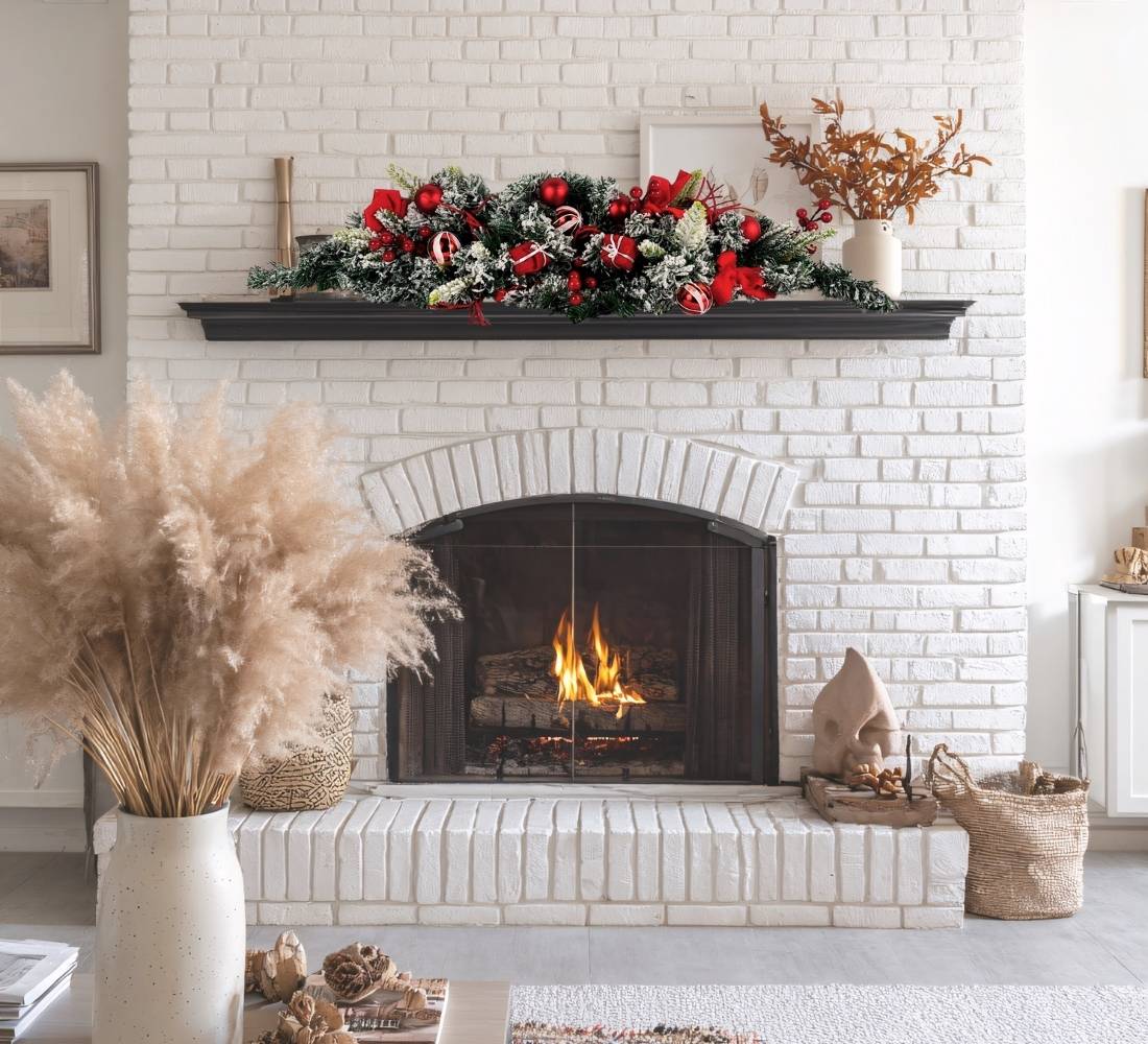 Ghirlanda Natalizia Cornicione Decorato Innevato Fiocco Palline 80 cm Natale