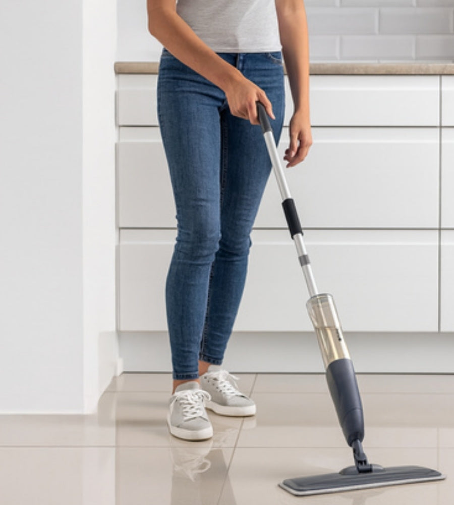 Scopa Spray Lavapavimenti con Panno Microfibra Igienizzante 2 IN 1 Lava Asciuga Fair